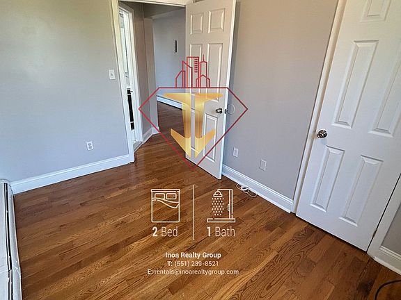4th image of 207 Monticello Ave #15