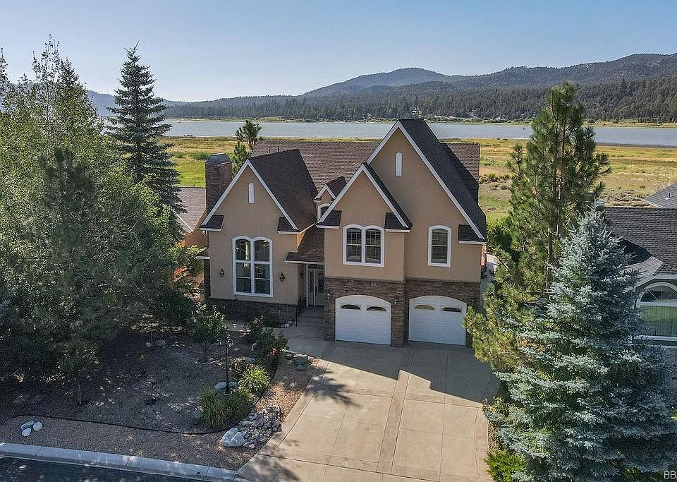 1st image of 370 Meadow Cir N