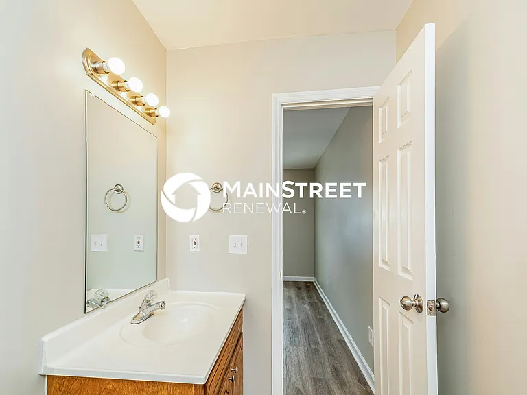 Main Bathroom