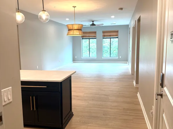 250 Daniel Burnham Sq Unit 201, Columbus, OH 43215