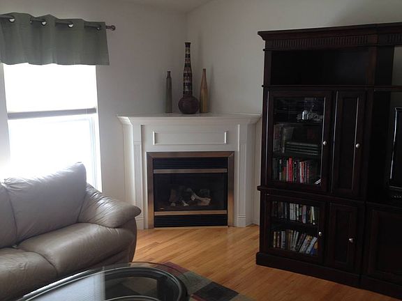 3rd image of 8880 Belton Dr