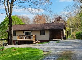 1224 Houck Rd, Indiana, PA 15701