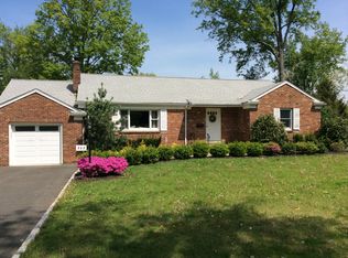 368 Oak Ridge Rd, Clark, NJ 07066