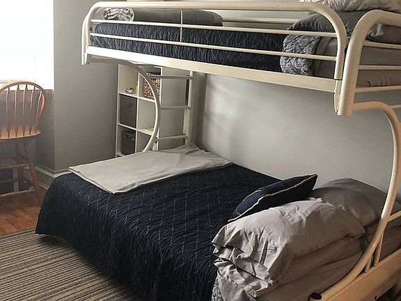 4th image of 807 8th St Unit 501