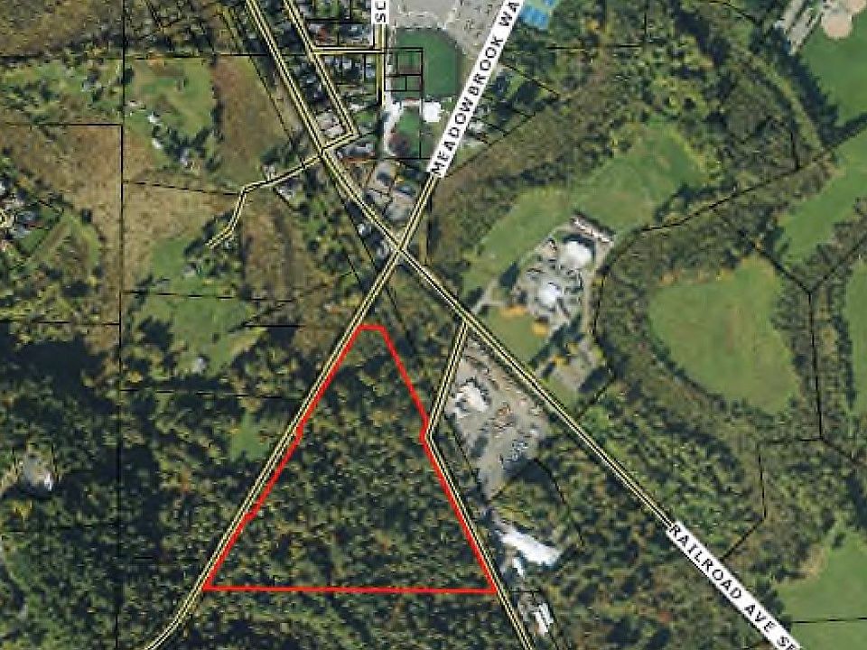 2nd image of 93 xx Meadowbrook Way SE