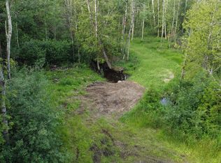 15 Mikuchonis Ln, Menominee, MI 49858