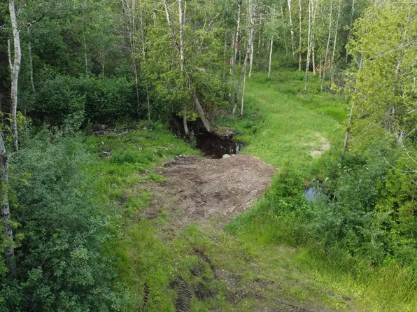 15 Mikuchonis Ln, Menominee, MI 49858