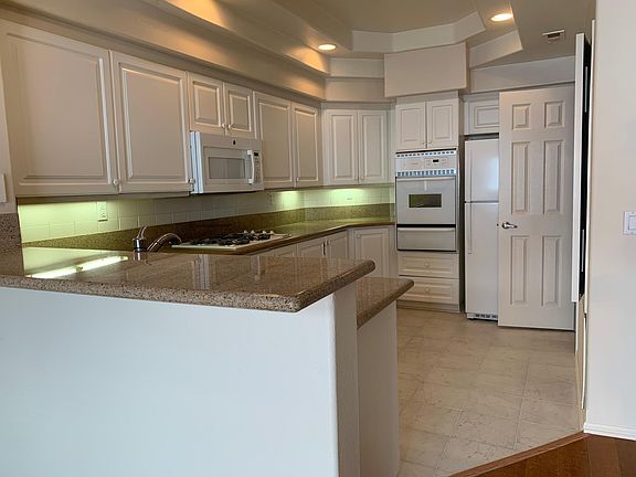 Kitchen Counter