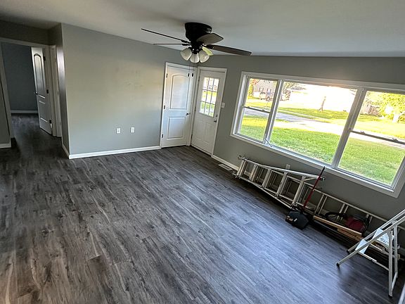 4th image of 760 Juniper Rd