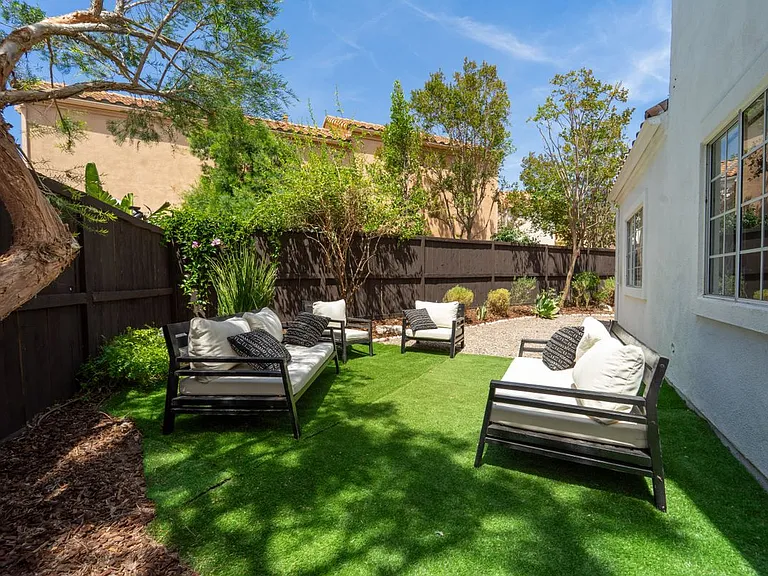 4365 Oak Glen St — Photo 32