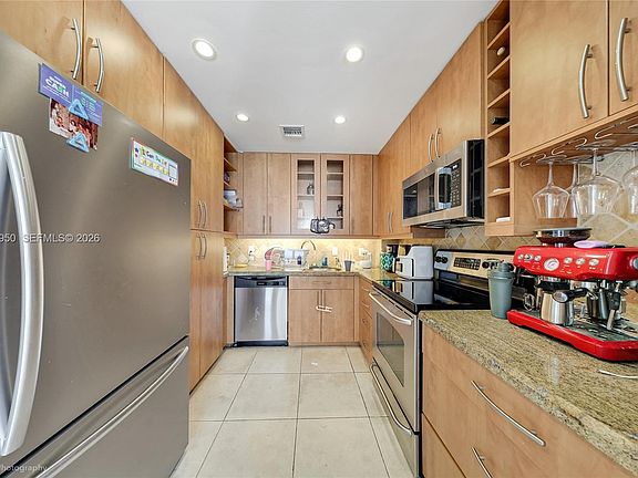2nd image of 1980 S Ocean Dr APT 5F