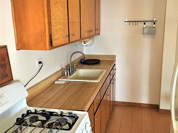 5th image of 2944 W 5th St APT 17A