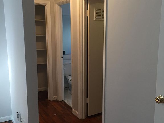 Hallway connecting bathroom / bedroom PLUS linen closet