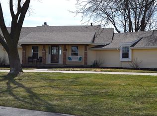 104 Ginger Cove Rd, Valley, NE 68064