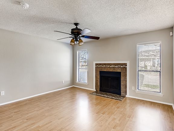 2nd image of 1809 W Spring Creek Pkwy #G1