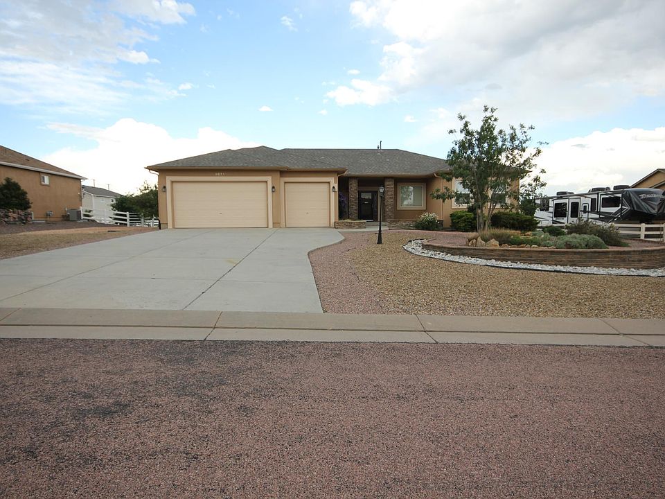 1st image of 9671 Carrington Dr