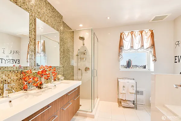 Rented by Oxford Property Group | media 21