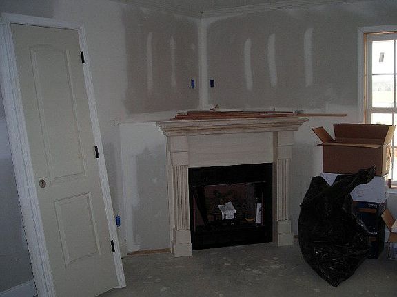 4th image of 306 Mary Sue St