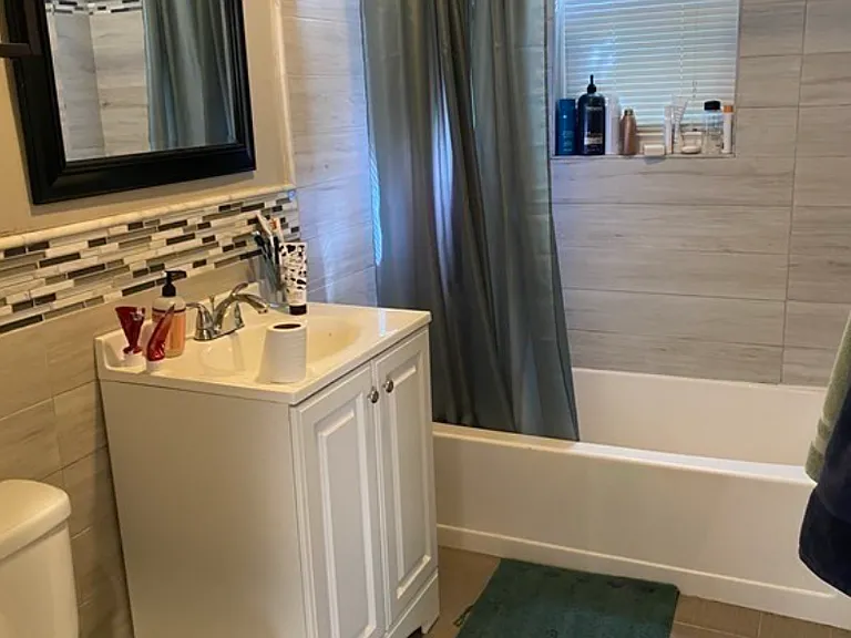 19 Pleasant St #2 — Photo 4