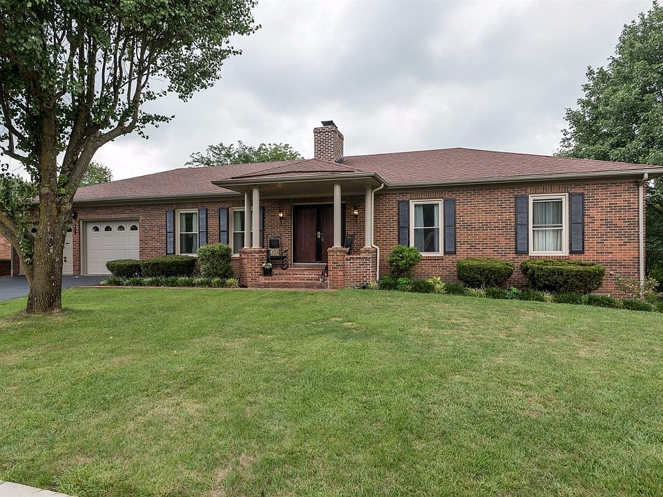 1st image of 209 Ironwood Dr