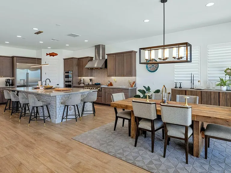 2041 E Fallen Leaf Ln — Photo 11