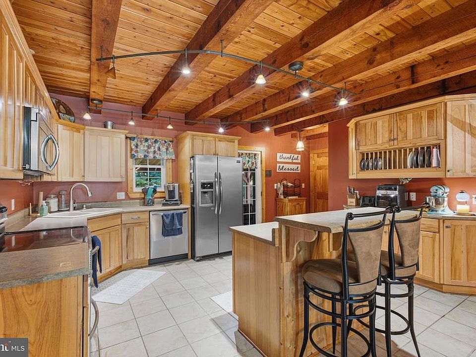 1st image of 348 Decker Valley Rd