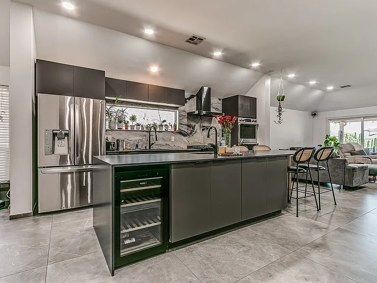 3608 NW 176th St — Photo 5