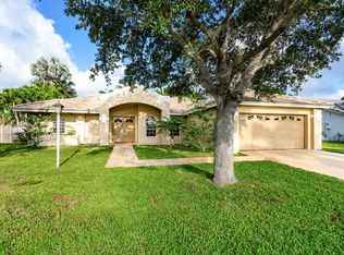 7451 Anadale Cir, Lake Worth, FL 33467
