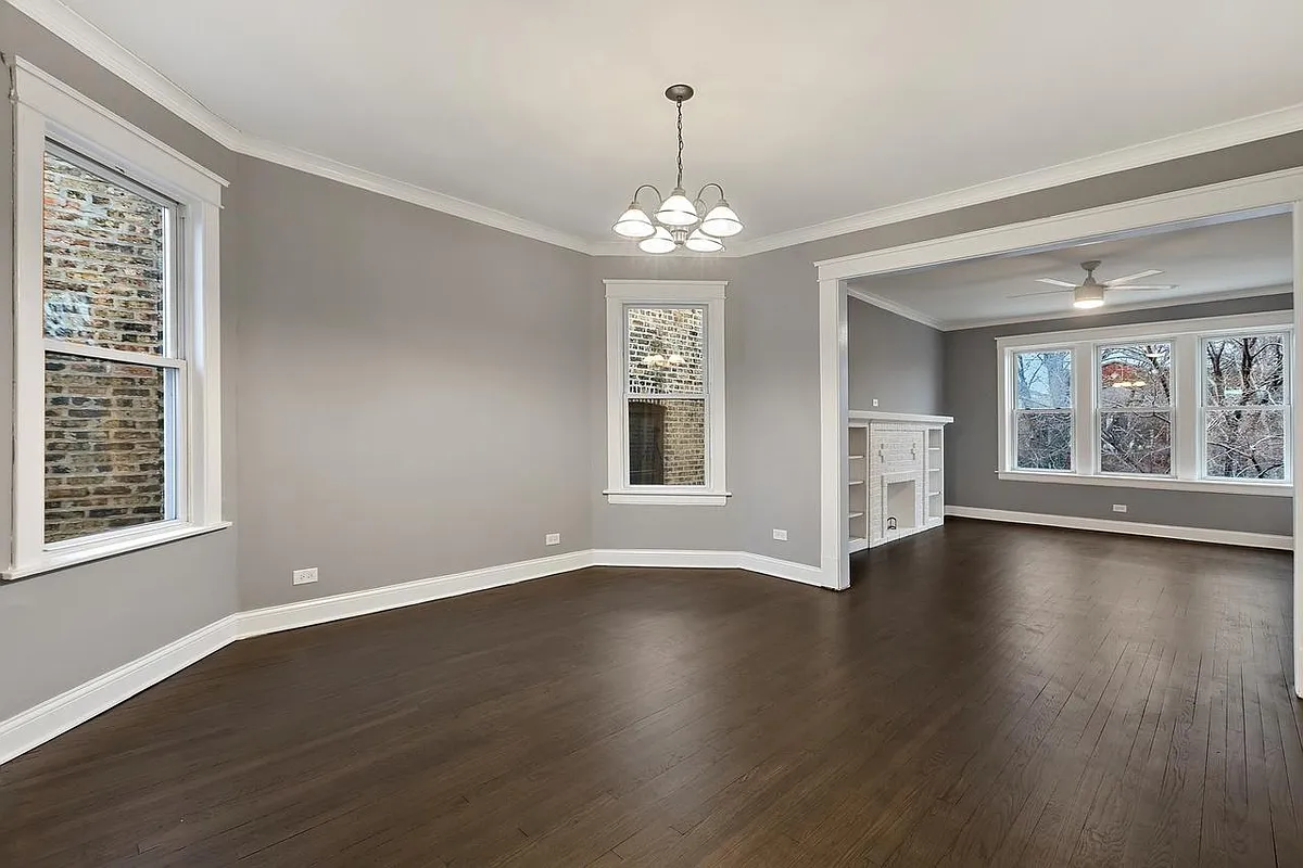 Building Photo - 3312 W Cullom Ave #2