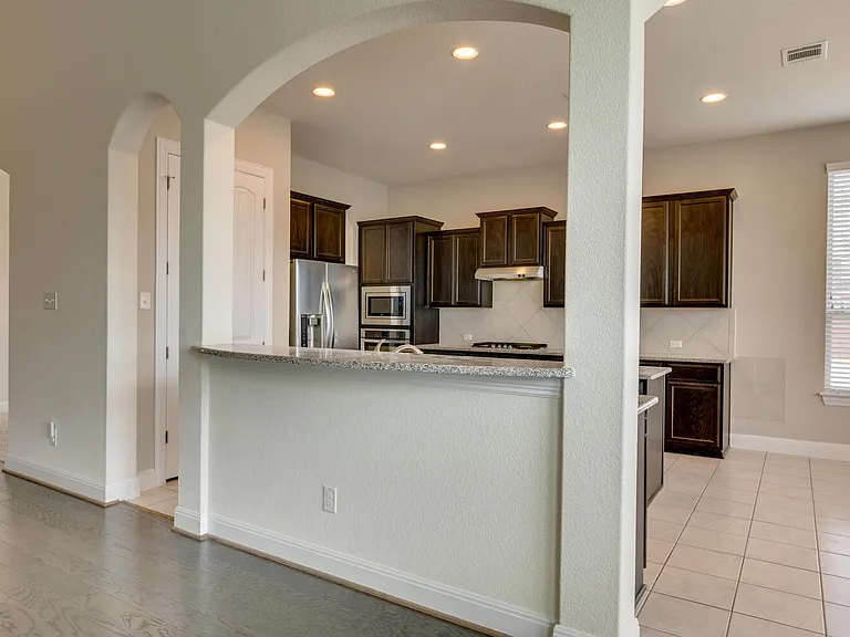 845 Richardson Ln — Photo 14