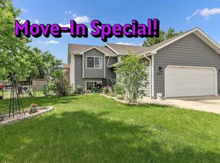 549 Hanover Dr, Rapid City, SD 57701
