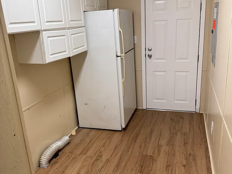 3200 Buffett Ct — Photo 7