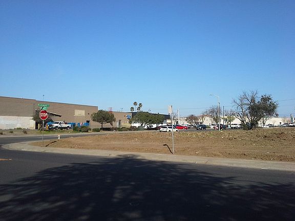 5th image of 7200 Meadowgate Dr