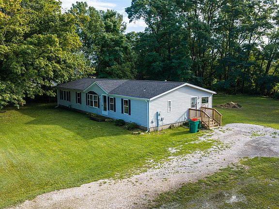 3rd image of 3713 Davison Rd
