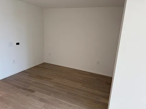 333 Ward Ave Photo 1