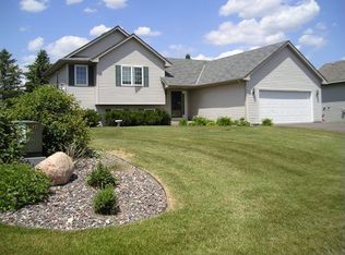 8190 Ravenrock Rd, Rockford, MN 55373