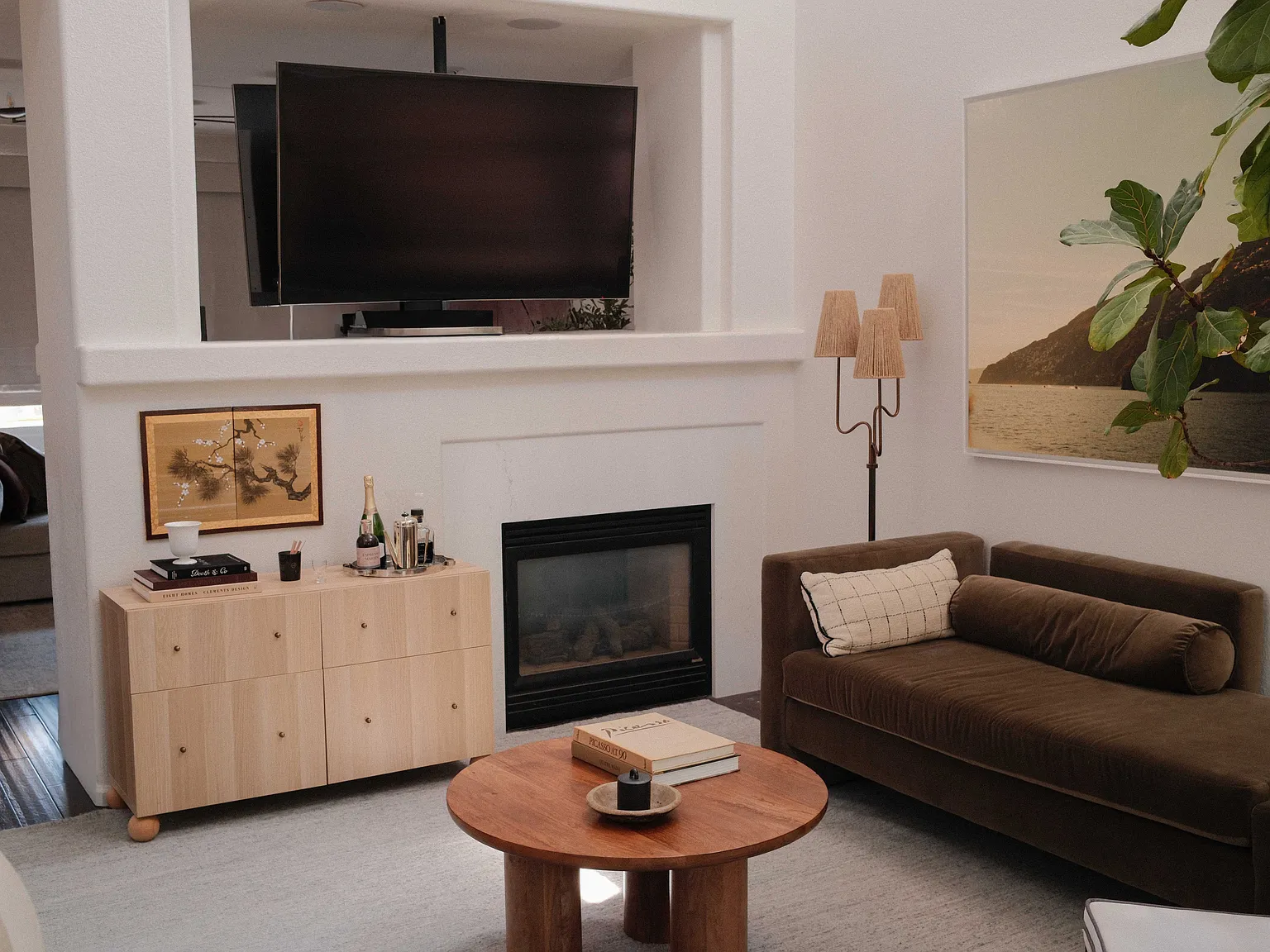 4 bed, 2.5 bath, 1927 sqft, $4,000 — Photo 4