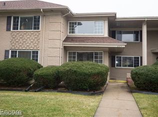 2375 Walton Blvd UNIT 3, Rochester Hills, MI 48309