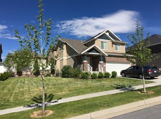 3325 N Redshoulder Dr, Layton, UT 84040