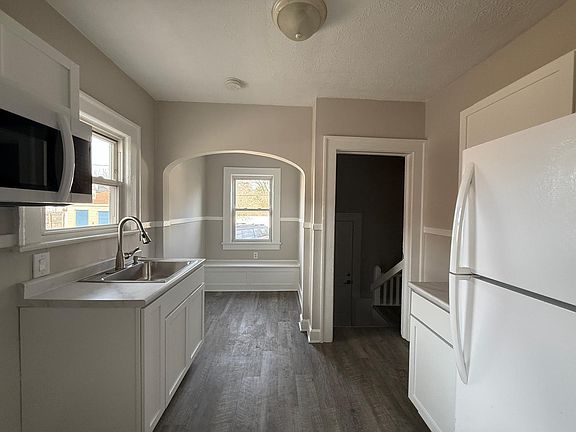 5th image of 4017 S Meridian St APT B