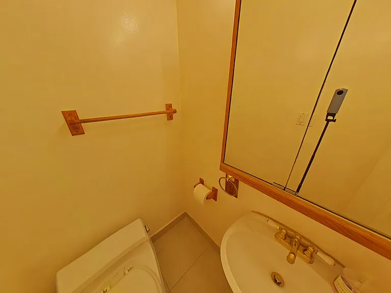 1827 Oakwood Ave — Photo 6