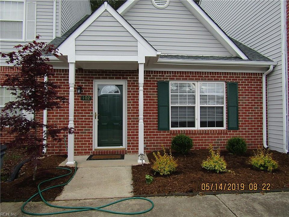 1st image of 102 Horse Run Dr