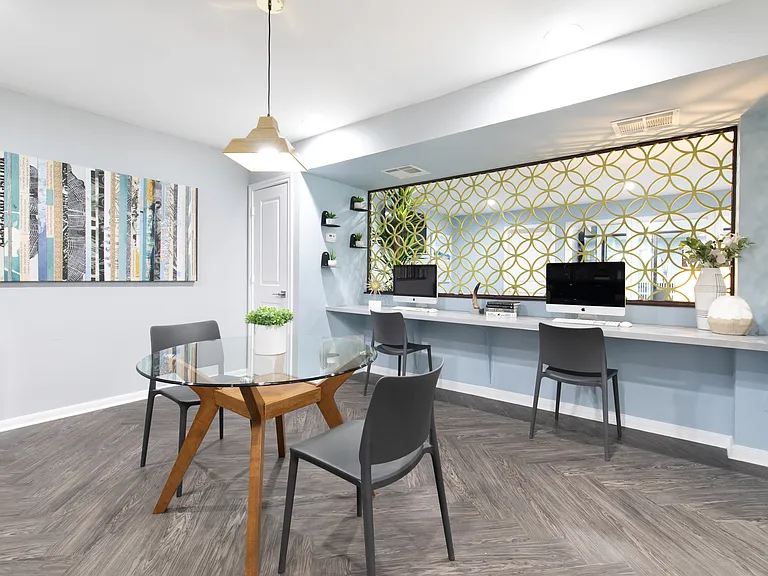 Weston Medical Center Apartments — Photo 25