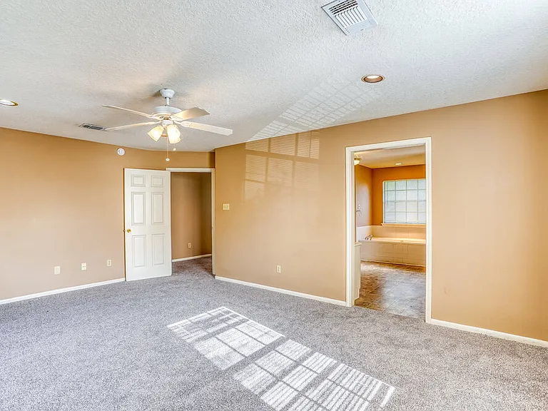 19311 Cypress Bay Dr — Photo 11