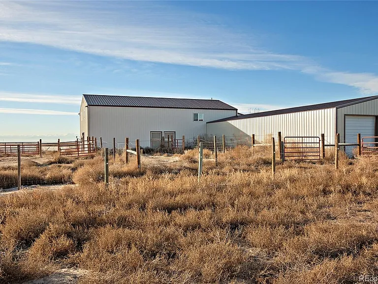 13963 Powhaton Rd — Photo 31