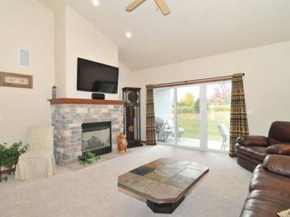 Great Room with Fireplace