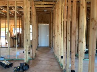 4604 Hambletonian Ln, Mustang, OK 73064