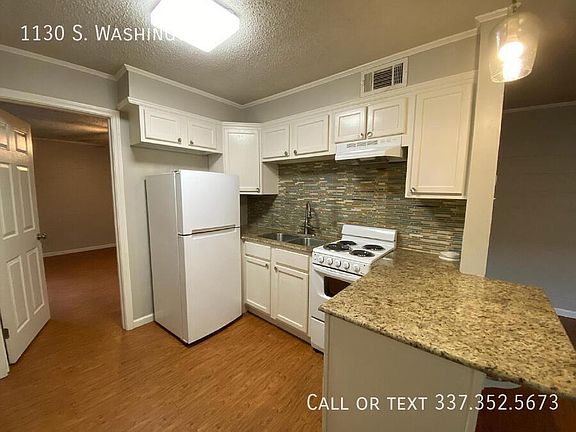 4th image of 1130 S Washington St #4