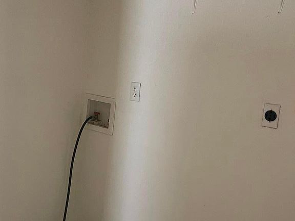 3rd image of 4507 Deek Dr APT D