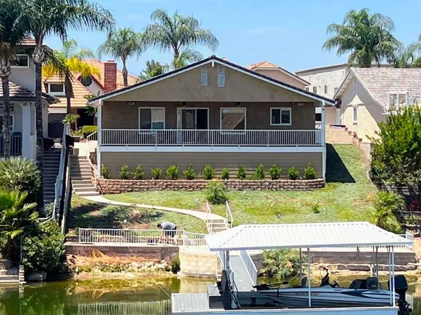 30194 White Wake Dr, Canyon Lake, CA 92587